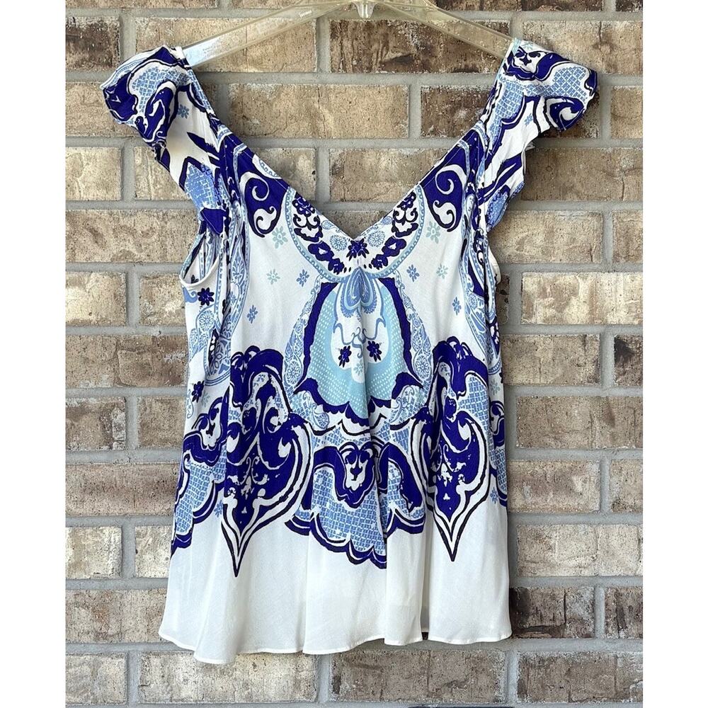 Anthropologie 4 Maeve Tank Blue White Top Flutter Sleeve Blouse Cottagecore